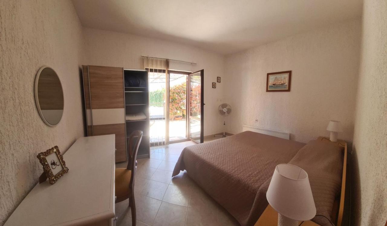 Apartman Kos Rosini Exteriér fotografie